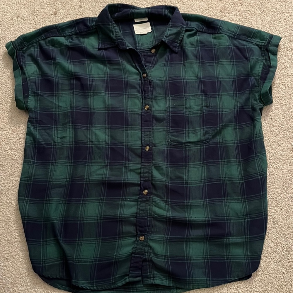 American Eagle Plaid Button Up Shirt
